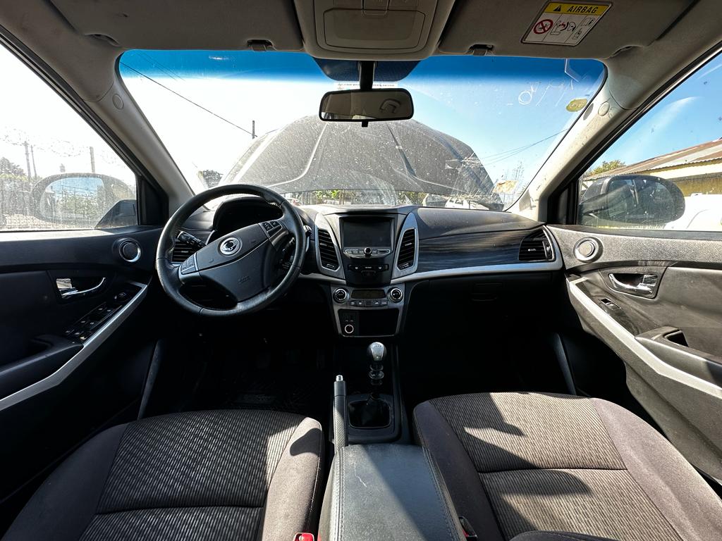 Ssangyong KORANDO 2015    EN DESARME
